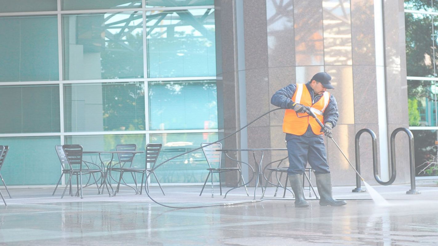 Reliable Commercial Pressure Washing Service